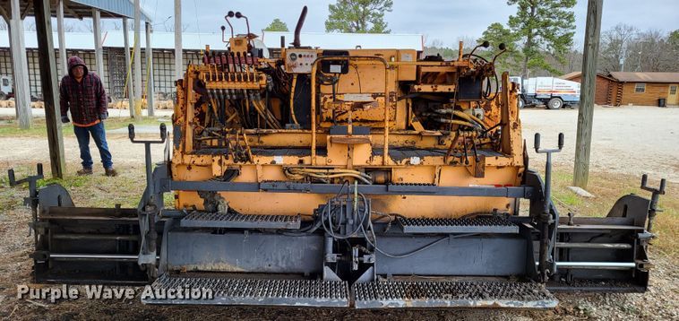 image for item DO3467 2000 Lee Boy L8500T  paver