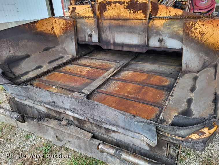 image for item DO3467 2000 Lee Boy L8500T  paver