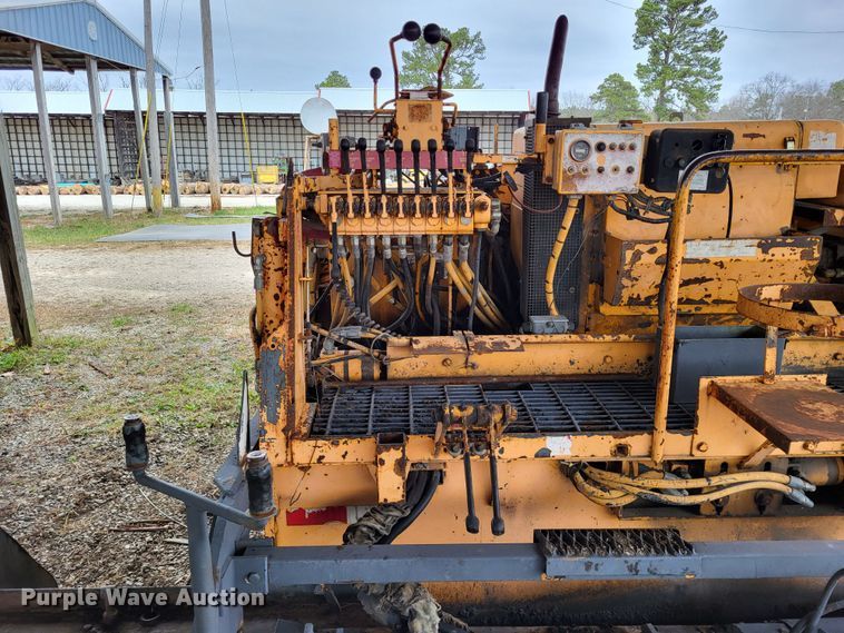 image for item DO3467 2000 Lee Boy L8500T  paver