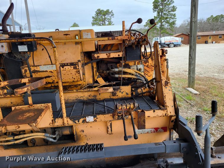 image for item DO3467 2000 Lee Boy L8500T  paver