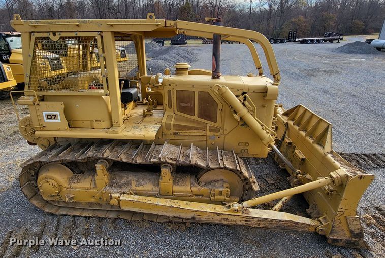 image for item DO3473 Caterpillar D7F  dozer