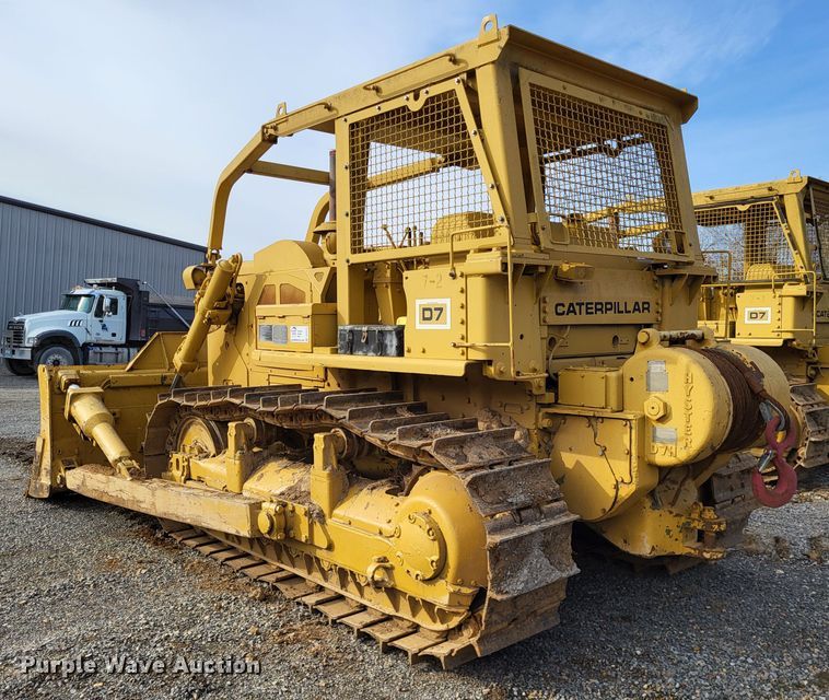 image for item DO3473 Caterpillar D7F  dozer