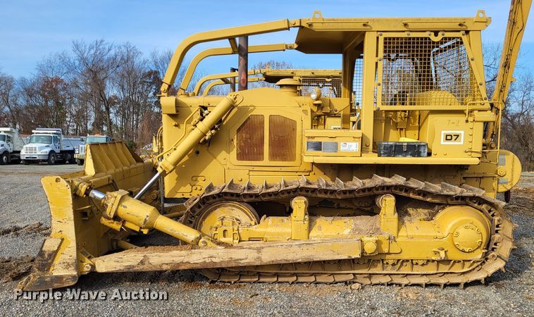 image for item DO3473 Caterpillar D7F  dozer