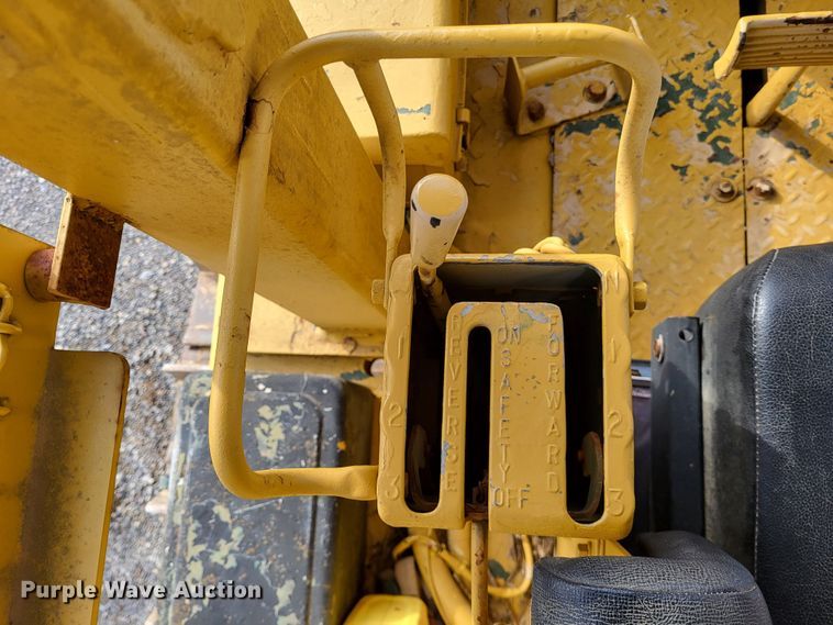 image for item DO3473 Caterpillar D7F  dozer