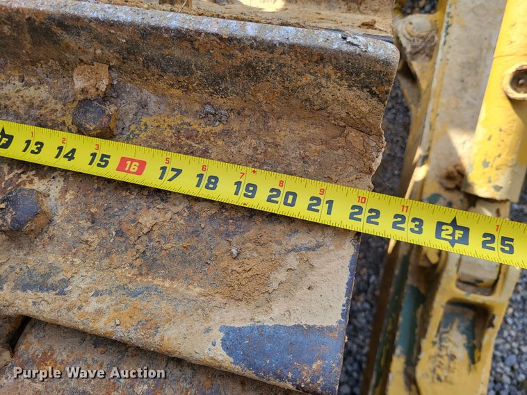 image for item DO3473 Caterpillar D7F  dozer