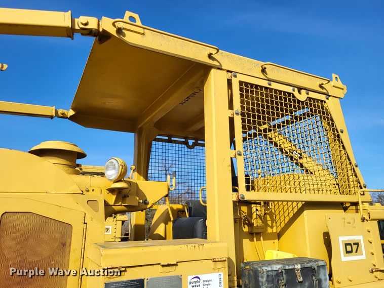 image for item DO3473 Caterpillar D7F  dozer