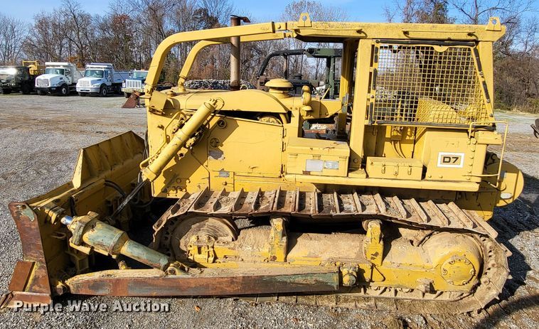 image for item DO3474 Caterpillar D7F  dozer