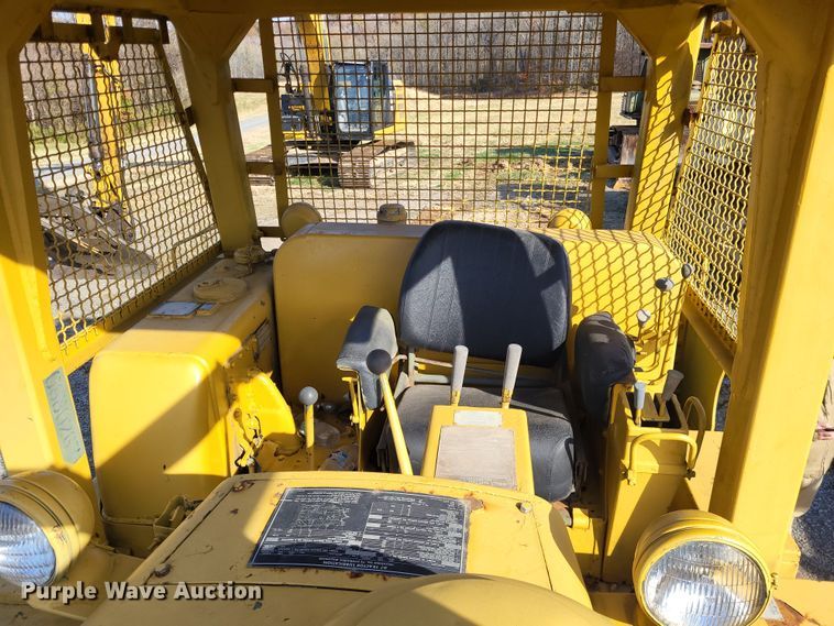 image for item DO3474 Caterpillar D7F  dozer