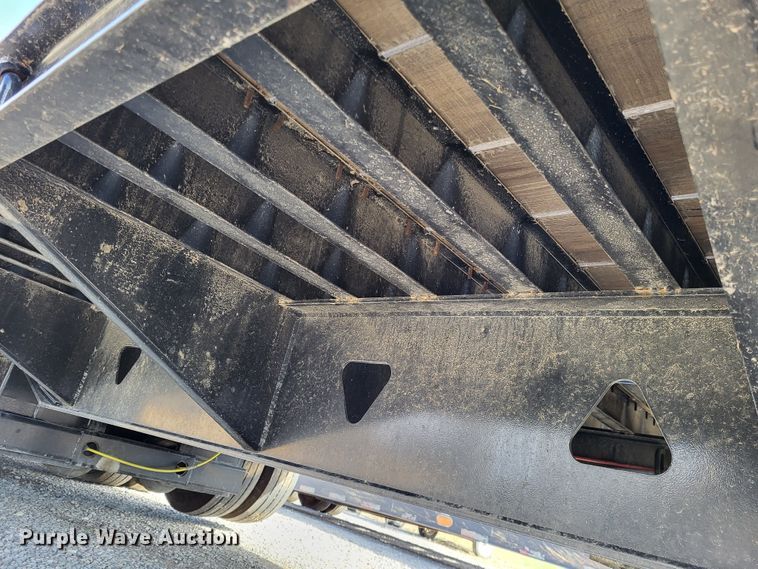 image for item DO3476 2021 Trail King TK60LP  equipment trailer