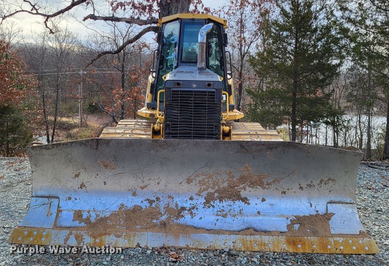 image for item DO3481 2007 John Deere 750J LGP  dozer