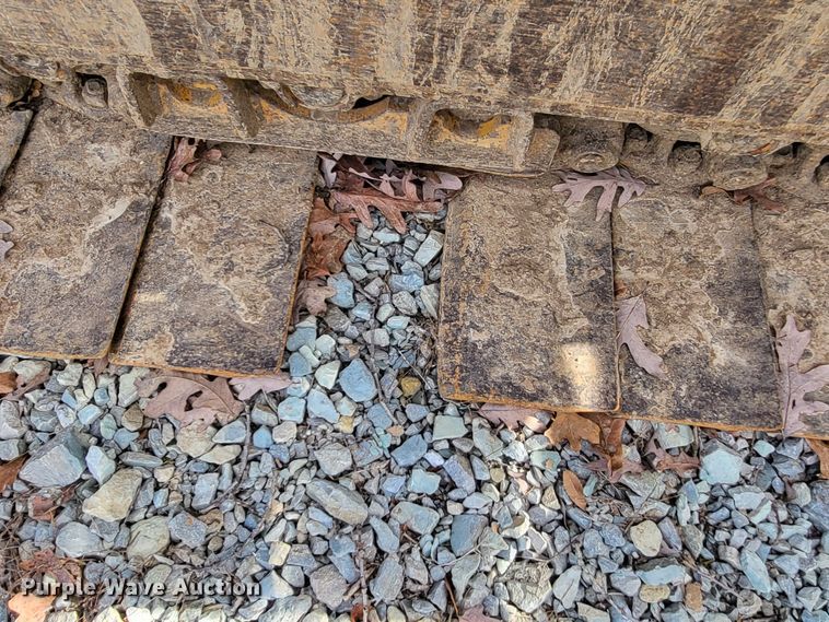 image for item DO3481 2007 John Deere 750J LGP  dozer