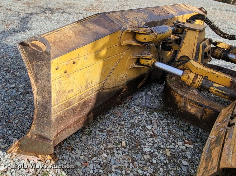 image for item DO3481 2007 John Deere 750J LGP  dozer
