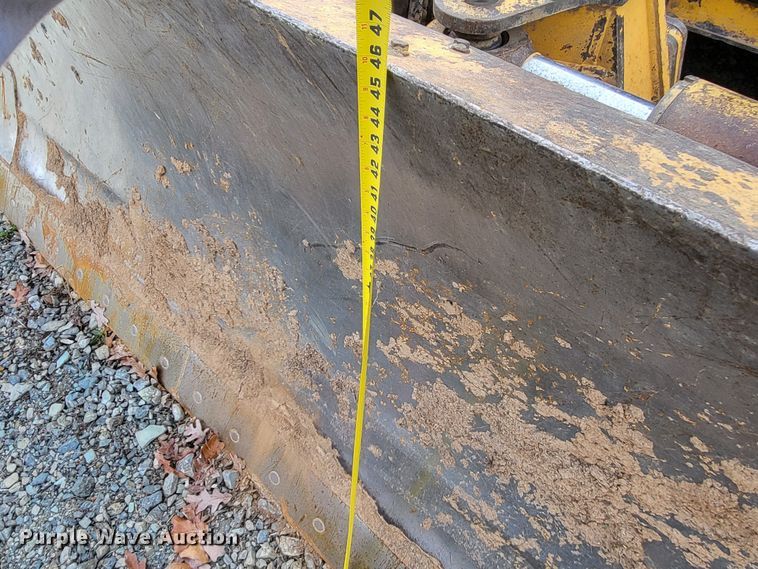 image for item DO3481 2007 John Deere 750J LGP  dozer