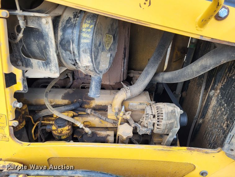 image for item DO3481 2007 John Deere 750J LGP  dozer