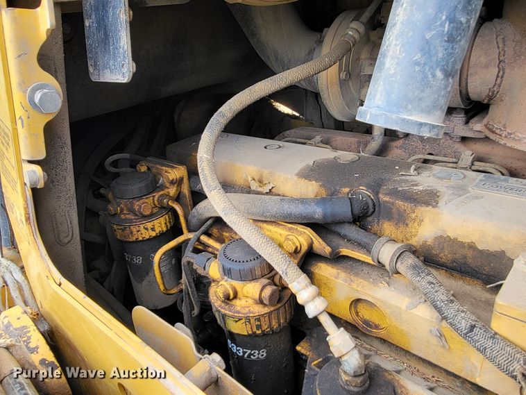 image for item DO3481 2007 John Deere 750J LGP  dozer