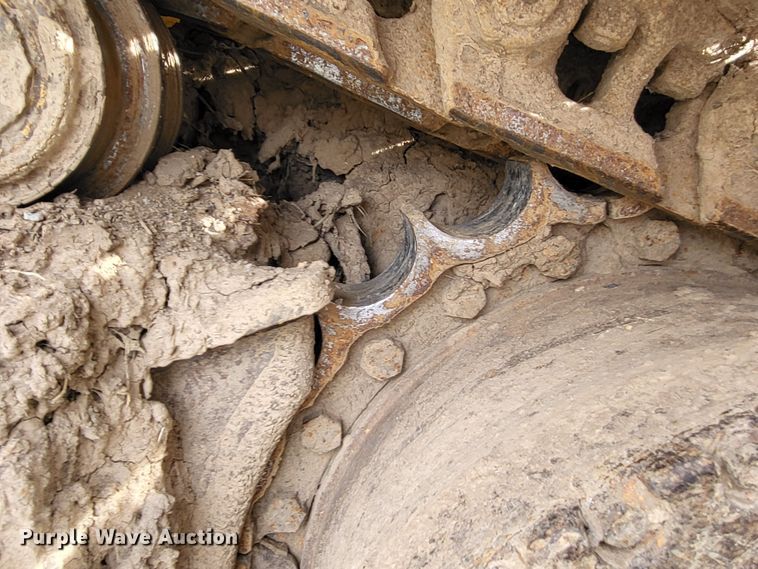 image for item DO3481 2007 John Deere 750J LGP  dozer