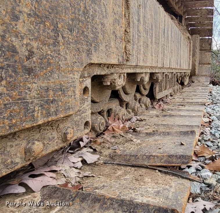 image for item DO3481 2007 John Deere 750J LGP  dozer