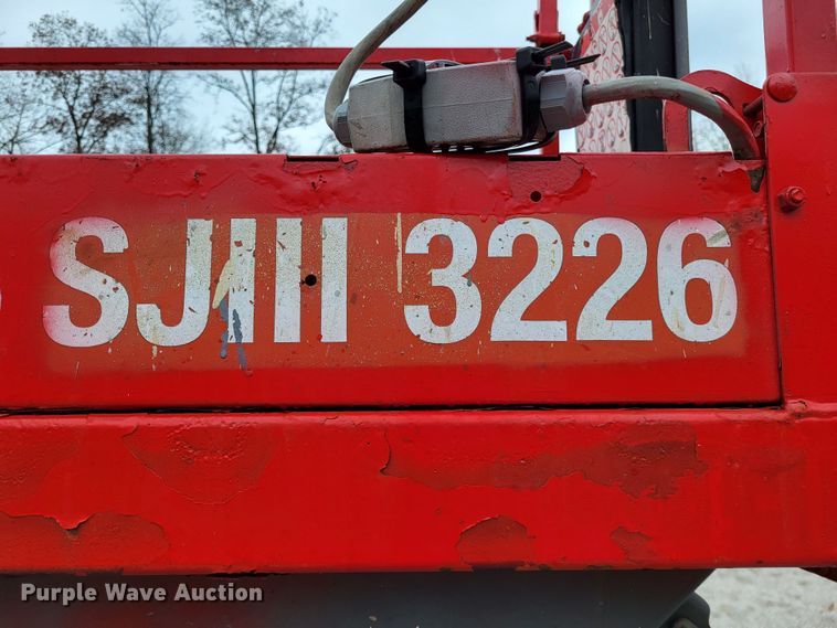 image for item DO3482 2017 Skyjack SJ3226  scissor lift