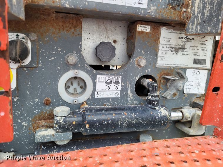 image for item DO3482 2017 Skyjack SJ3226  scissor lift