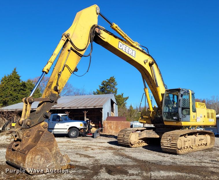 image for item DO3487 2005 John Deere 330C LC  excavator