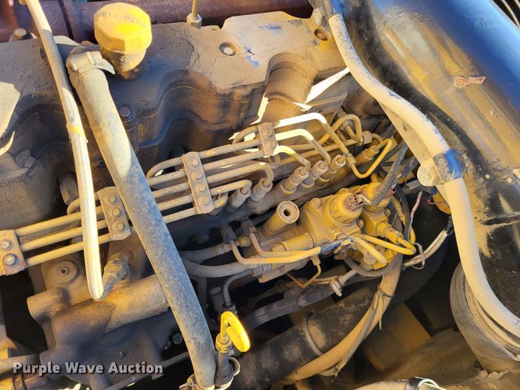 image for item DO3487 2005 John Deere 330C LC  excavator