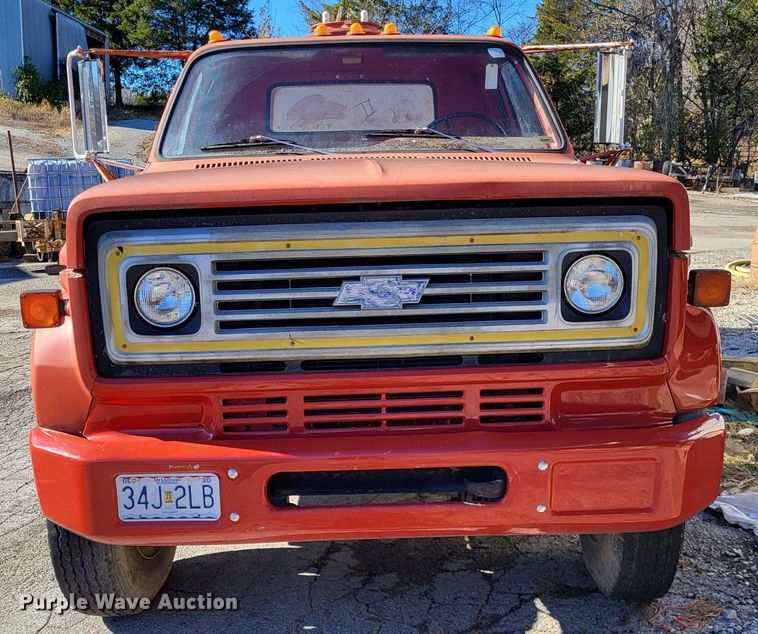 image for item DO3492 1980 Chevrolet 70  water truck