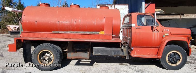 image for item DO3492 1980 Chevrolet 70  water truck