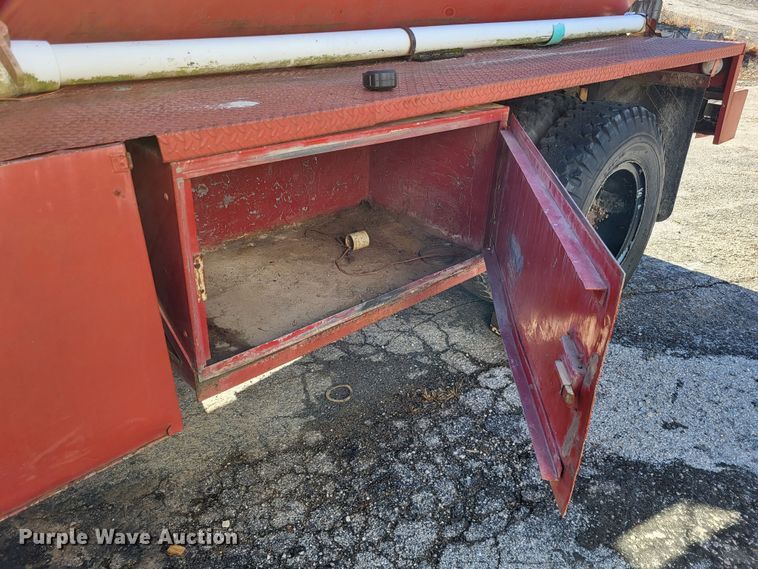 image for item DO3492 1980 Chevrolet 70  water truck