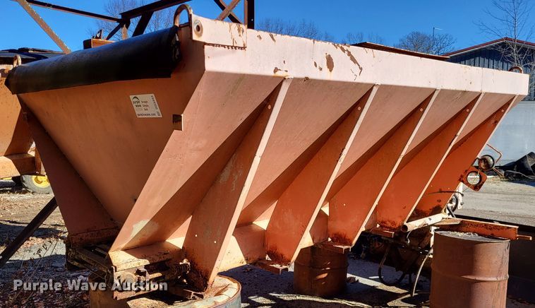 image for item DO3493 Swenson  spreader