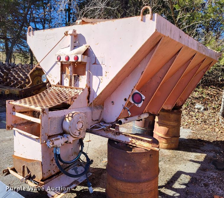 image for item DO3493 Swenson  spreader