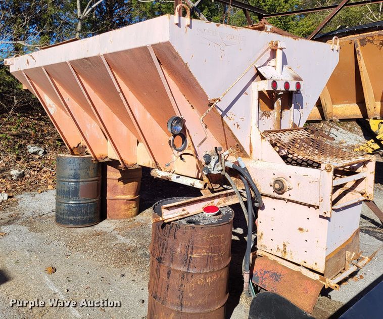 image for item DO3493 Swenson  spreader