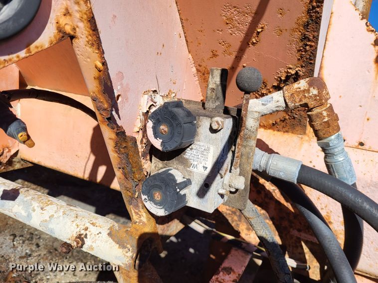 image for item DO3493 Swenson  spreader