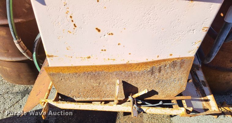 image for item DO3493 Swenson  spreader