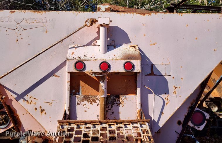 image for item DO3493 Swenson  spreader