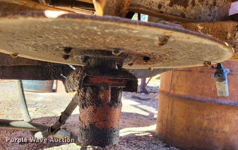 image for item DO3493 Swenson  spreader