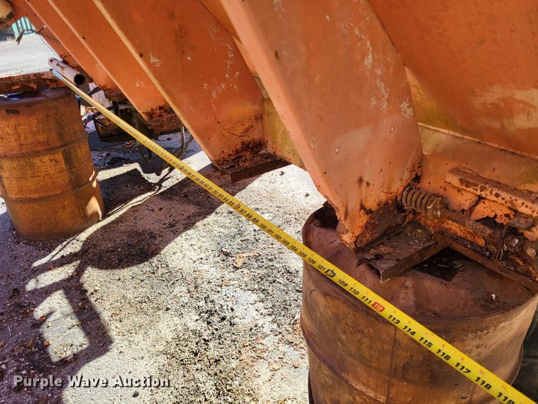 image for item DO3493 Swenson  spreader