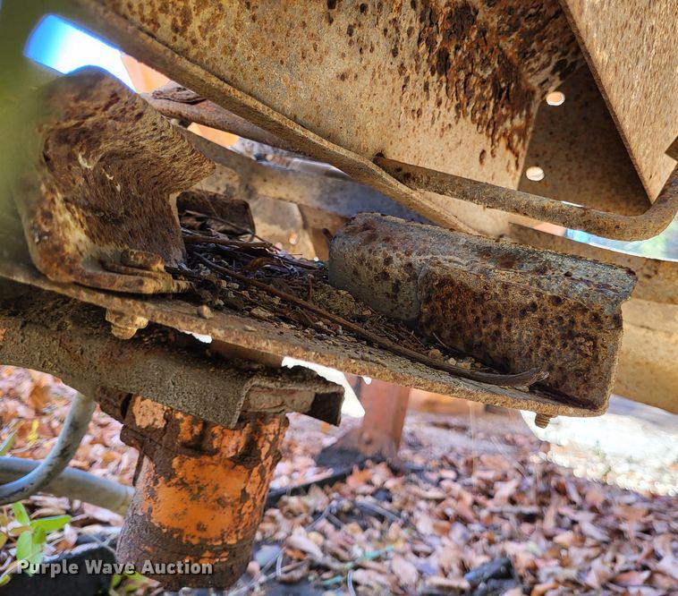 image for item DO3494 Swenson  spreader