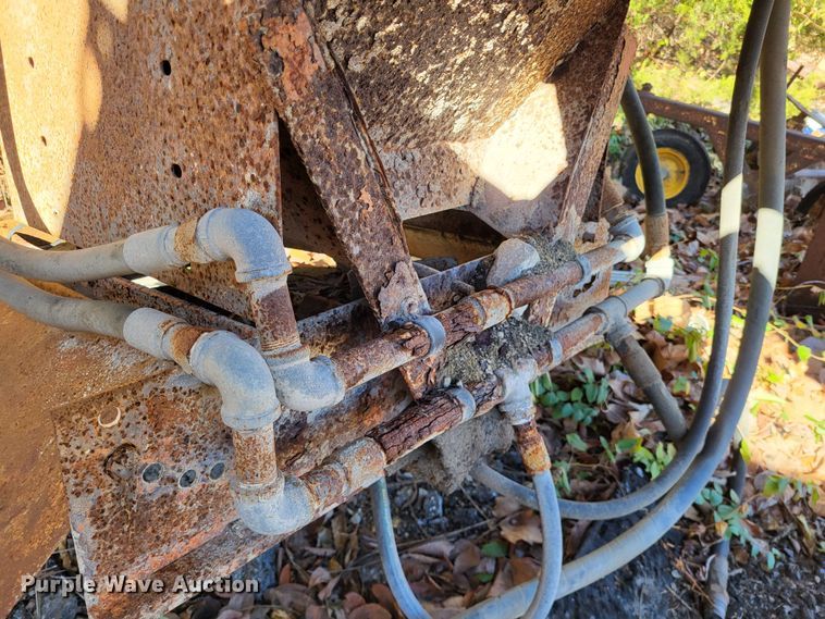 image for item DO3494 Swenson  spreader