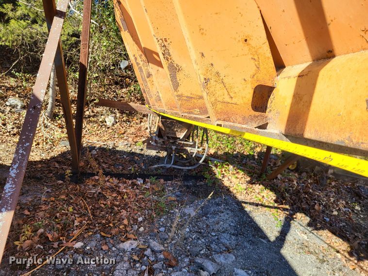 image for item DO3494 Swenson  spreader