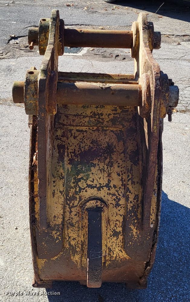 image for item DO3495 24"W excavator bucket