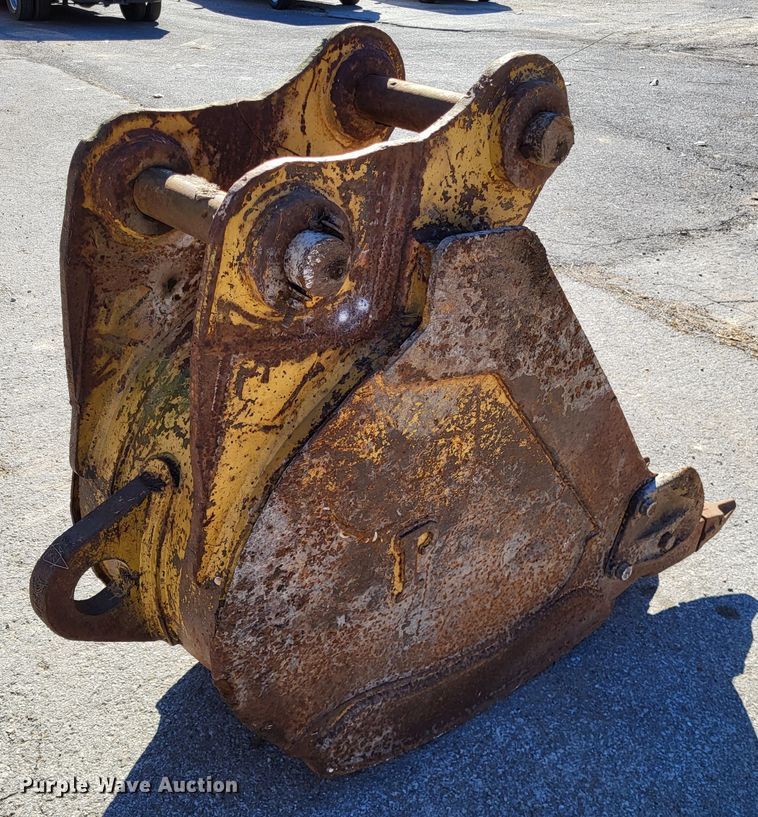 image for item DO3495 24"W excavator bucket