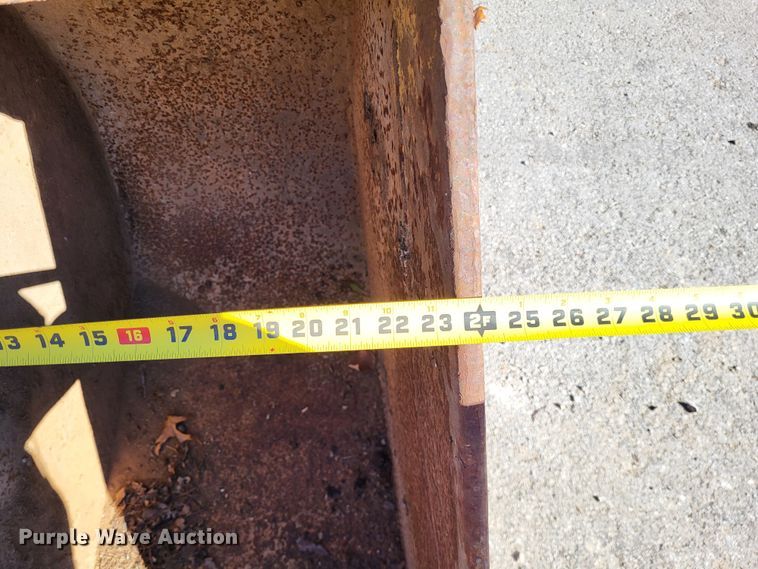 image for item DO3495 24"W excavator bucket