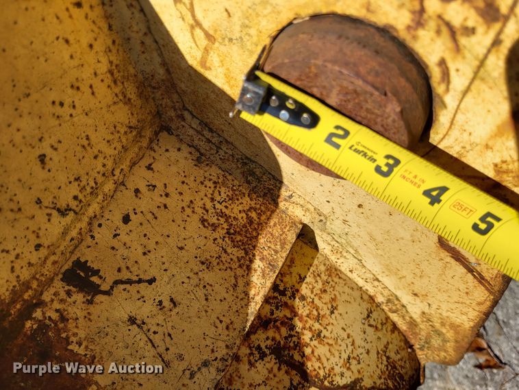 image for item DO3497 Gannon  35"W excavator bucket