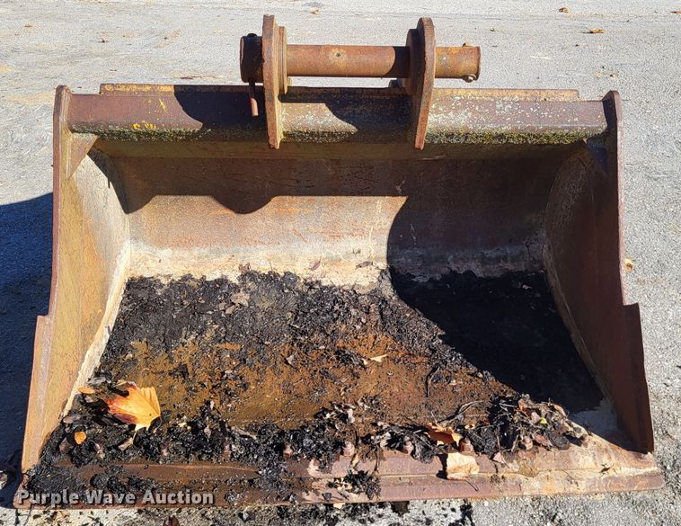 image for item DO3500 60"W excavator bucket