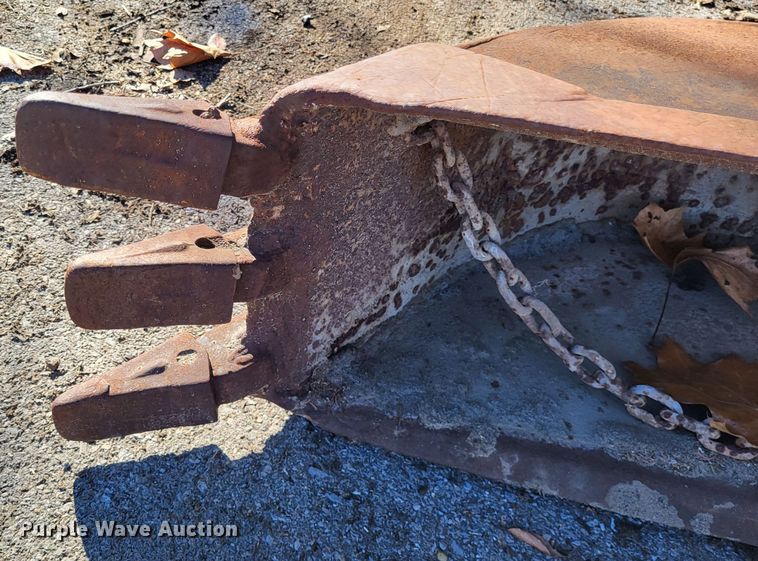 image for item DO3503 12"W backhoe bucket