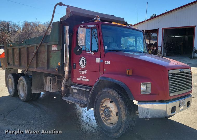 image for item DO3508 2000 Freightliner FL80  dump truck
