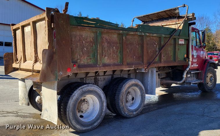 image for item DO3508 2000 Freightliner FL80  dump truck