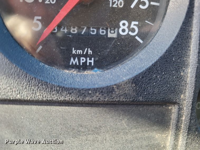 image for item DO3508 2000 Freightliner FL80  dump truck