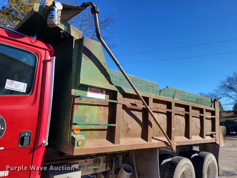 image for item DO3508 2000 Freightliner FL80  dump truck