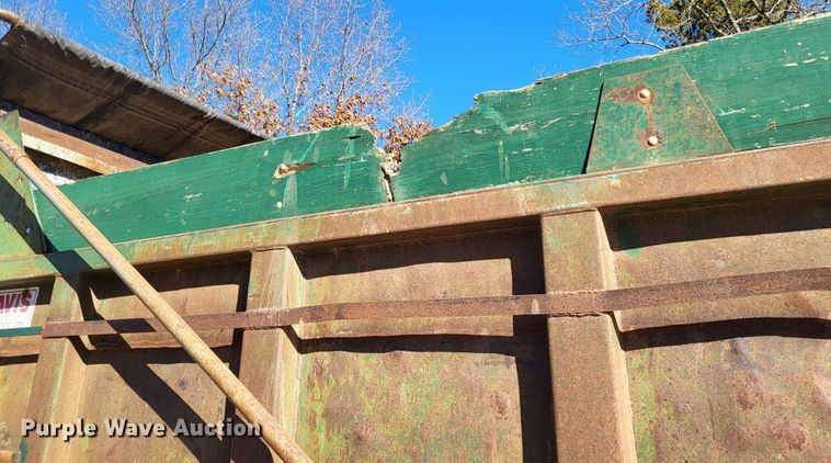 image for item DO3508 2000 Freightliner FL80  dump truck